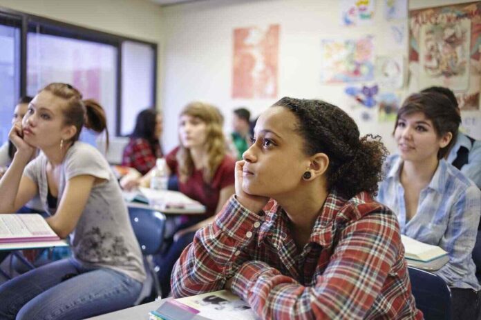 Stand Out In Scholarship Applications Maximize Your Chances of Winning--How to increase scholarship chances-Maximizing scholarship chances-Maximizing your scholarship chances