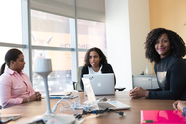 5 Scholarships for Business Students You Must Apply for in 2024--Business management scholarships-Scholarships for mba students-Scholarships for business school students