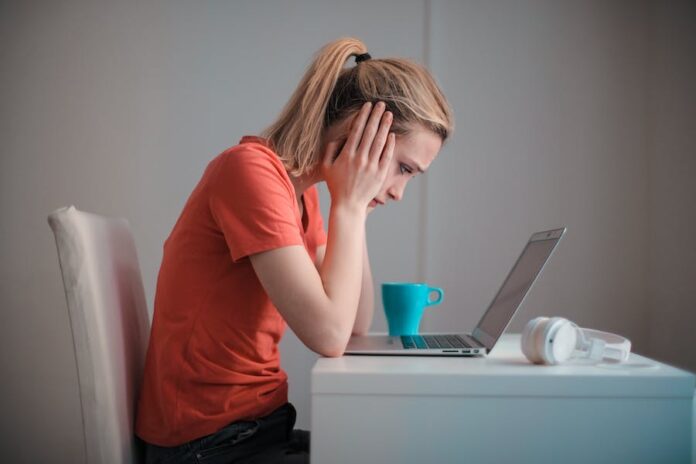 Stepping-into-the-Adulting-Arena-5-Mistakes-to-Avoid-in-Your-First-Job-GlobeMigrant