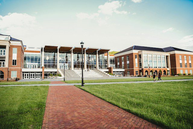 The 2024 WIN Scholarship Application is Now Open