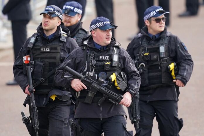 Vacancy-Become-a-London-Police-Officer-and-Shape-the-Future-of-a-Dynamic-City-GlobeMigrant.